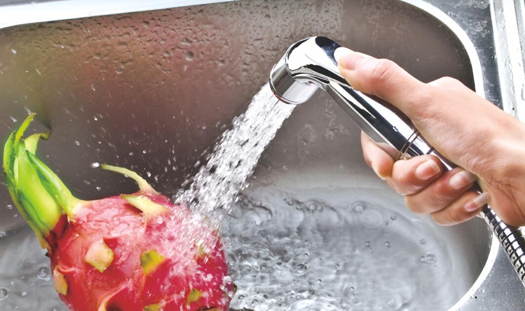 Máy phun rửa vệ sinh Bidet Máy phun rửa vệ sinh đầu cầm tay